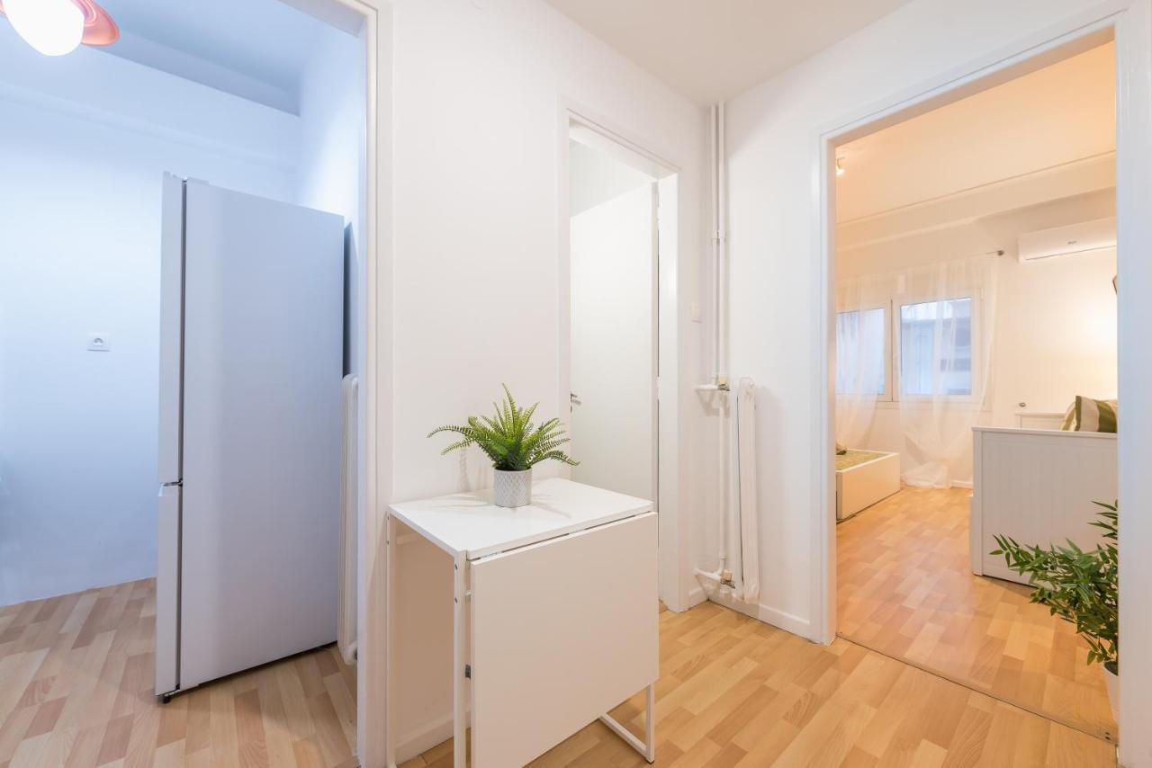 Apartment At Megaro Mousikis St Semi Basement 1Bed 2 Pers Atenas Exterior foto